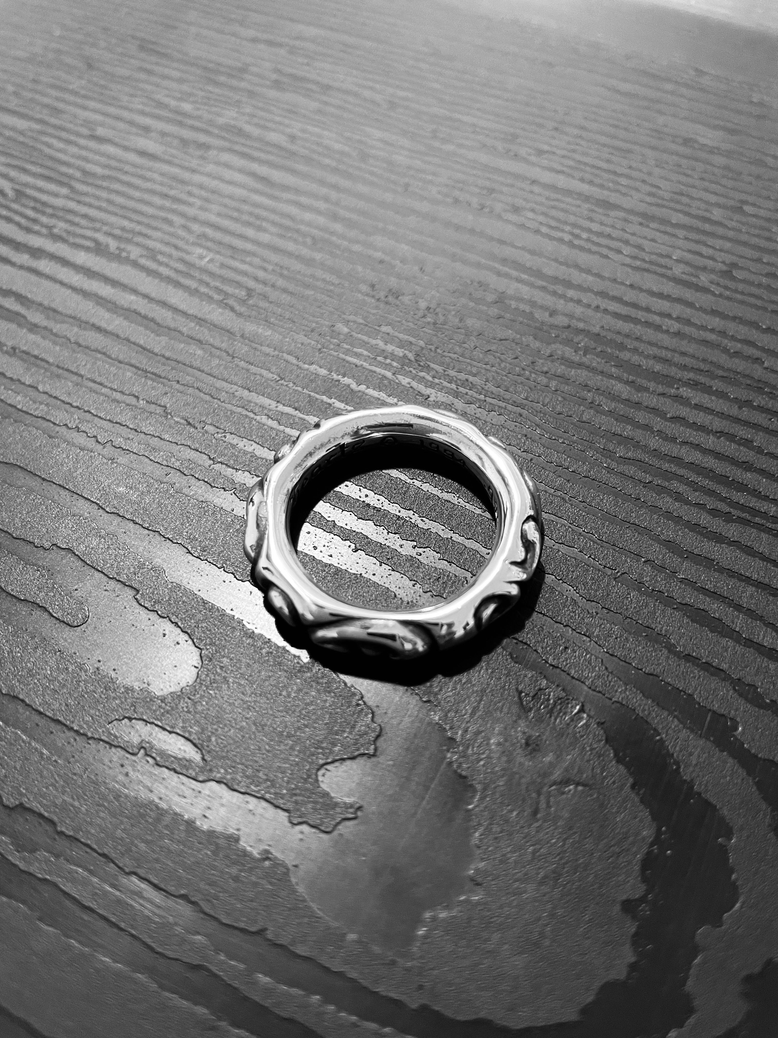 Chrome Hearts Scroll Band Ring "Silver"