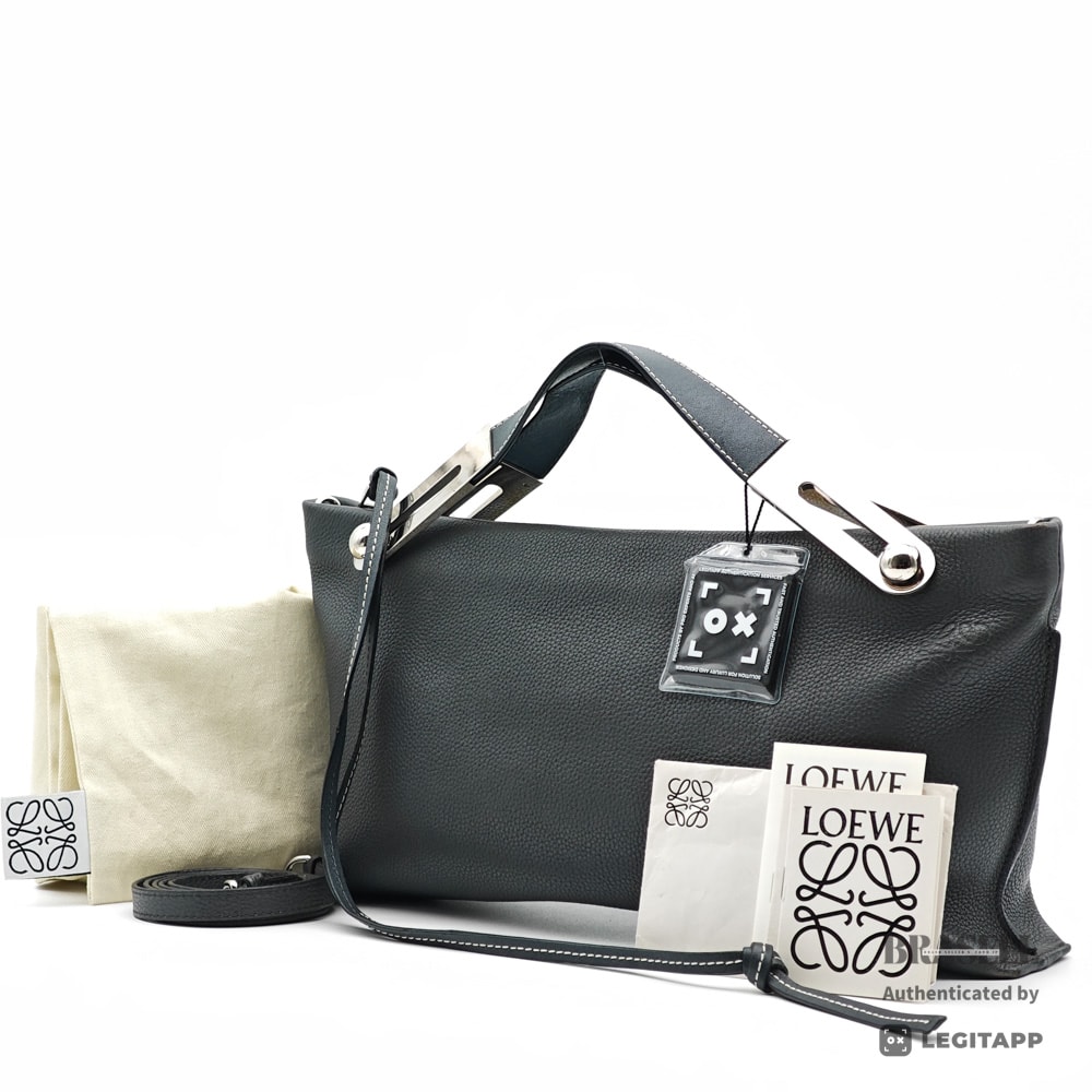 LOEWE ロエベ ハンドバッグ Leather レディース