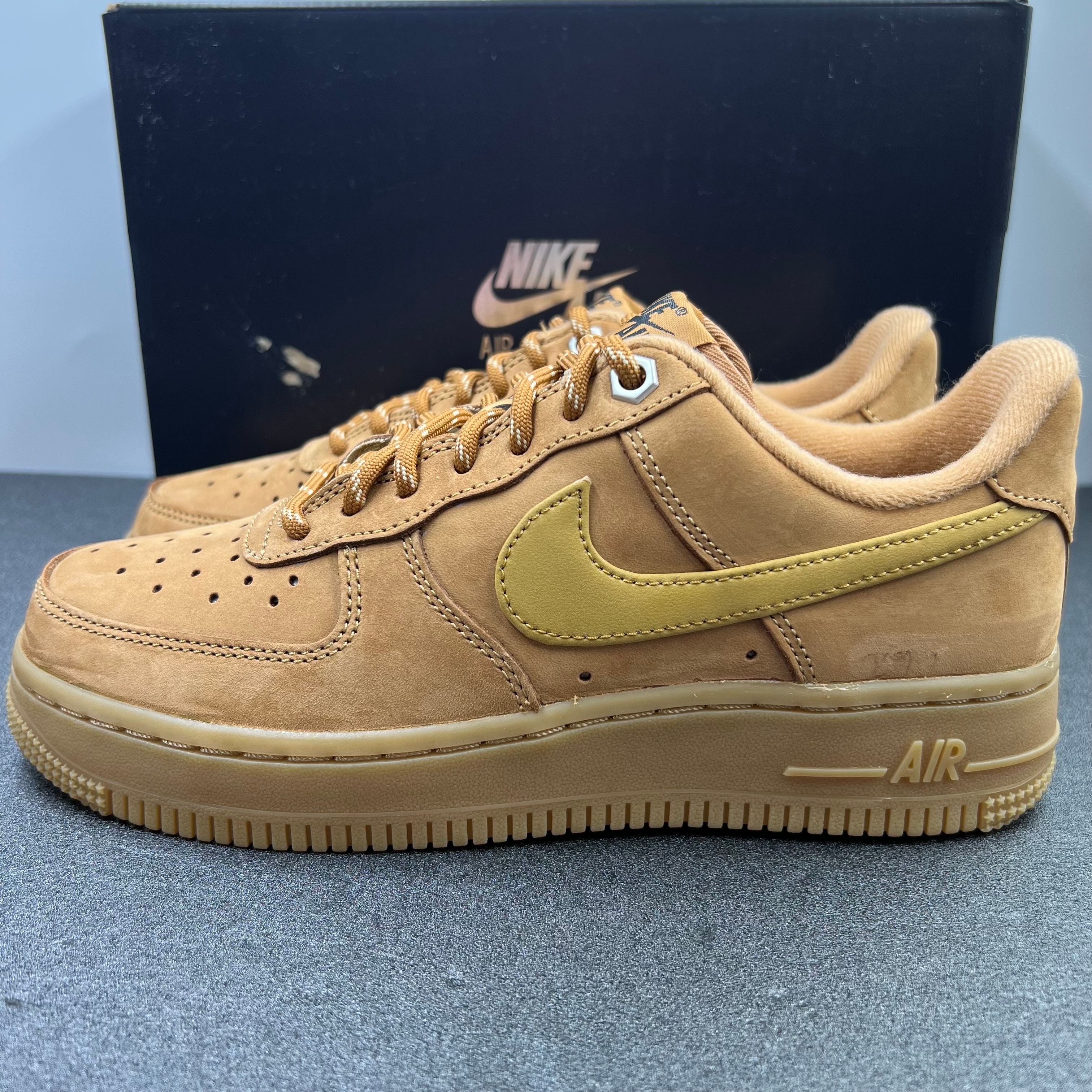 Nike Women's Air Force 1 '07 WB "Flax/Wheat Gum"