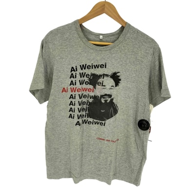 Ai Wei Weiフロントプリント S/S Tシャツ【1143165985429】
