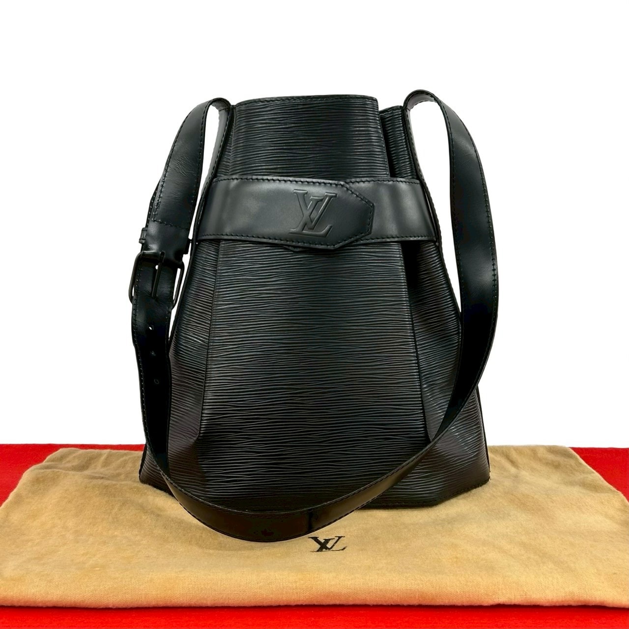 LOUIS VUITTON ルイヴィトン サックデポール PM エピ レザー ショルダーバッグ ブラック
 473-6