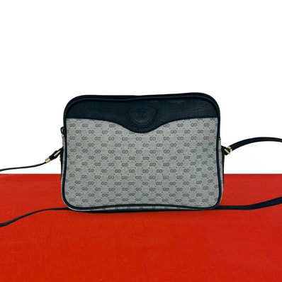 GUCCI グッチ マイクロGG ロゴ レザー PVC ショルダーバッグ ネイビー
24852