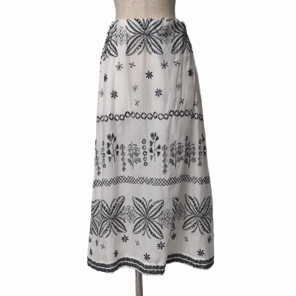 ■美品■HaaT ISSEY MIYAKE ハート イッセイミヤケ スカート サイズ2 総柄刺繍 Aライン フレア ブランド古着【中古】20261007/RB1258