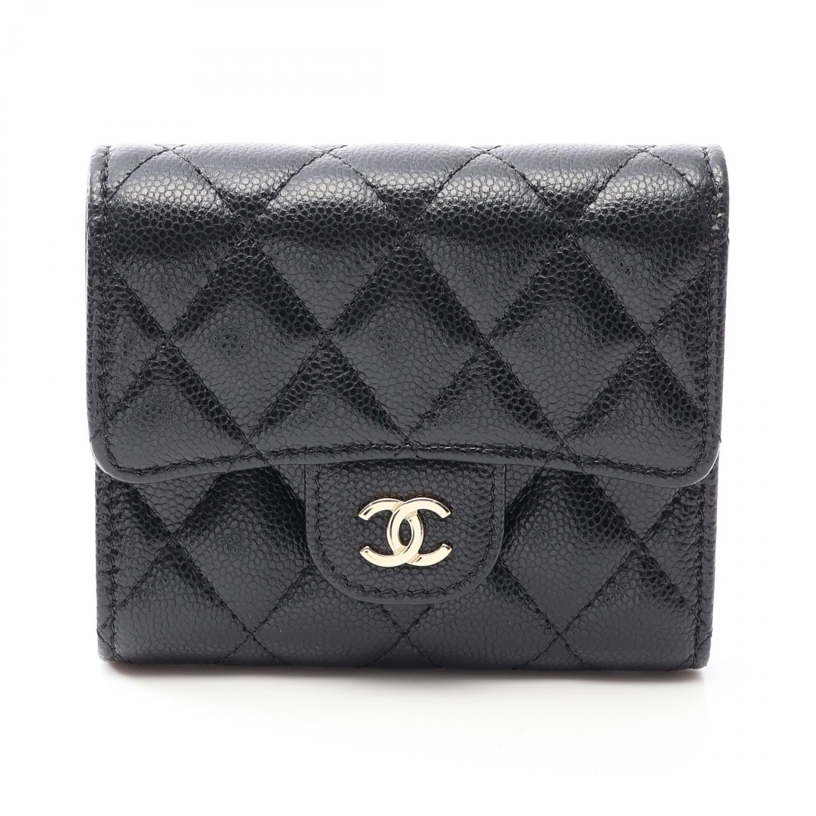 シャネル CHANEL マトラッセ スモールウォレット 三つ折り財布 財布 キャビアスキン(グレインドカーフ) レディース ブラック系 【中古】