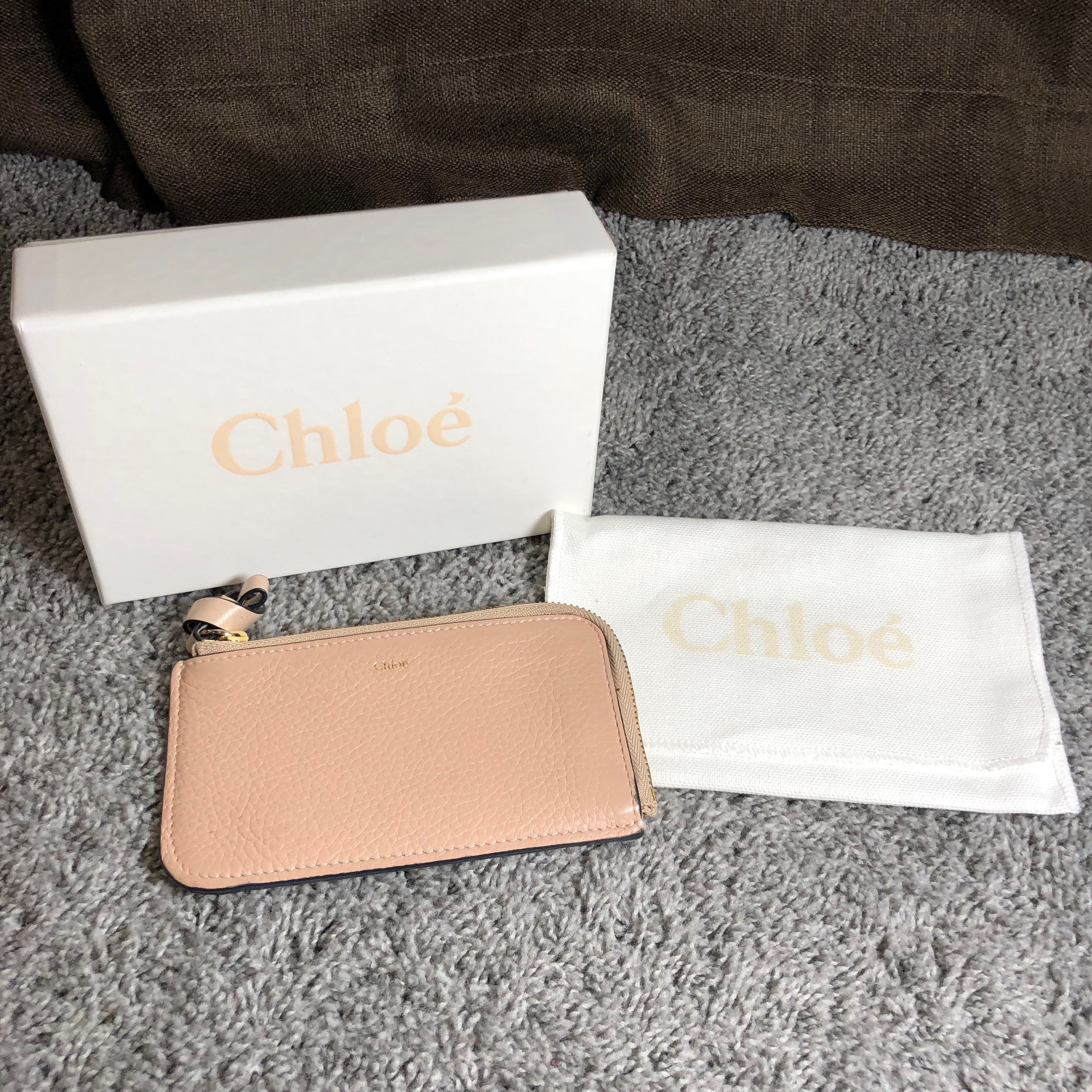 クロエ パスケース コインケース ラウンドファスナー ベージュ