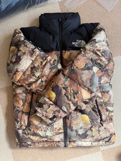 Supreme x The North Face Leaves Nuptse Jacket "Leaves"