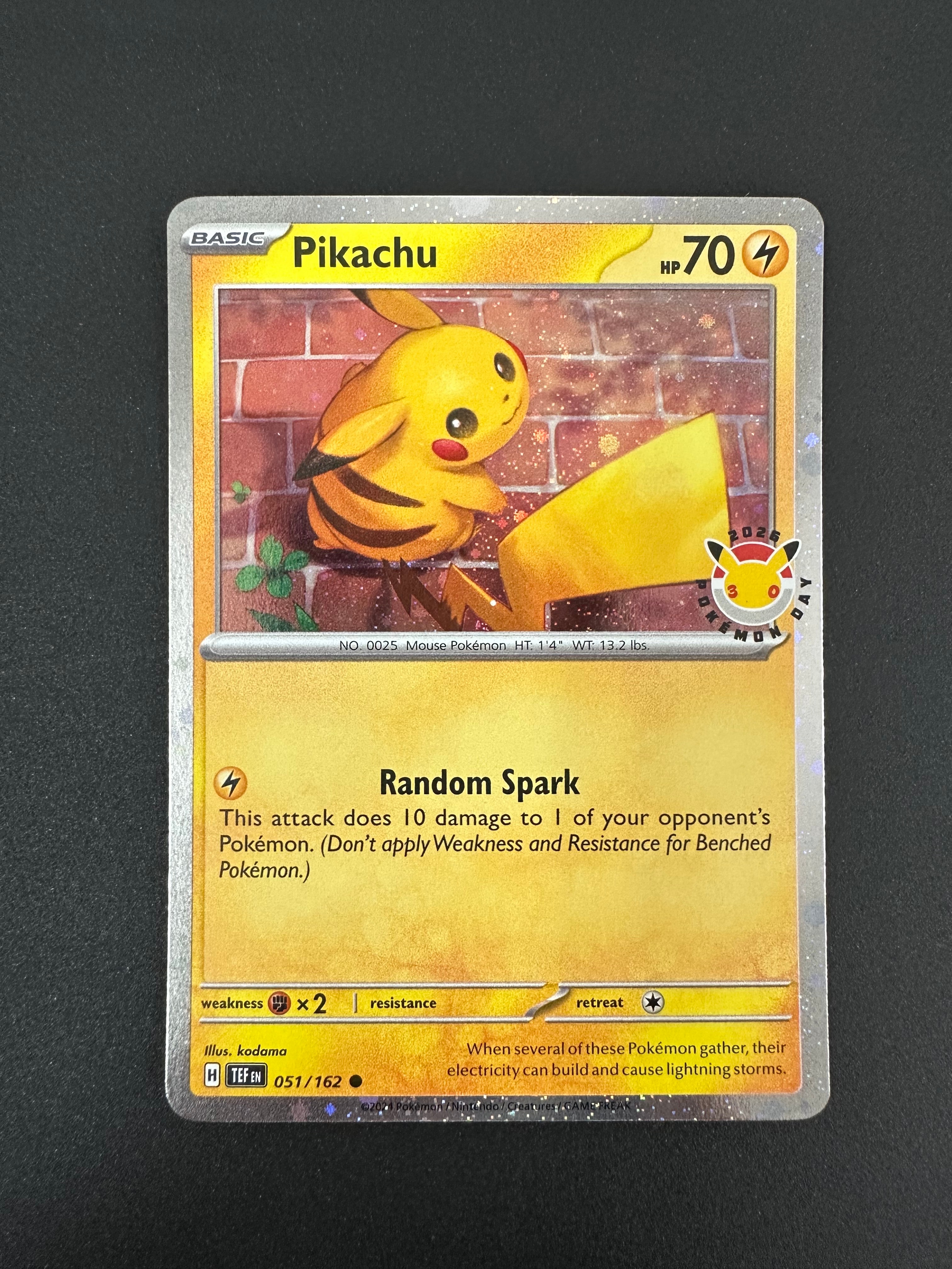 ピカチュウ C [TEF EN 051/162]【英語版】(メガエボリューション「ポケモンデイ 2026 コレクション」)