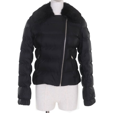 美品 プラダ
ダウンジャケット ブラック レディース 42 29Y510