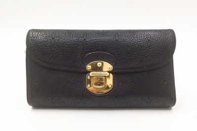 ルイヴィトン ポルトフォイユ・アメリア マヒナ ブラック M95549