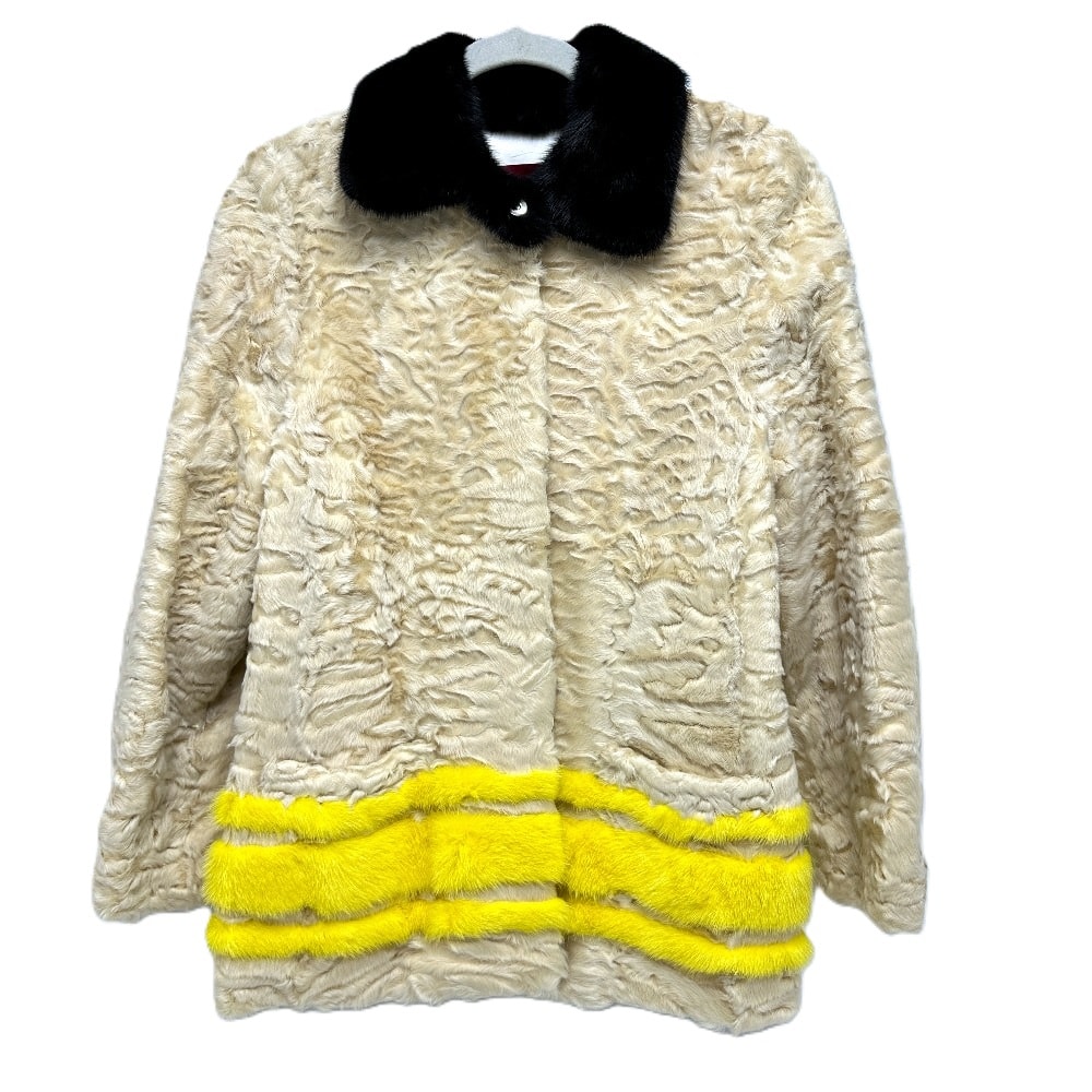 モンクレール MONCLER ガムルージュ アストラカン アパレル ファー ショートコート アパレル 長袖 ジャケット ミンク ベージュ×ブラック×イエロー