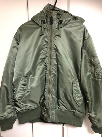 Supreme Hooded MA-1 "Olive"