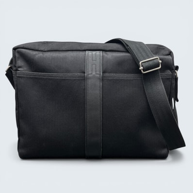 HERMES エルメス アカプルコバサスMM ショルダーバッグ トワルシェブロン ヴォースイフト キャンバス レザー ブラック シルバー金具 メッセンジャーバッグ ユニセックス Bランク 中古 鑑定済 エルメスバッグ