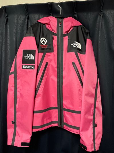 Supreme x The North Face Summit Series Outer Tape Seam Shell Jacket "Pink"
