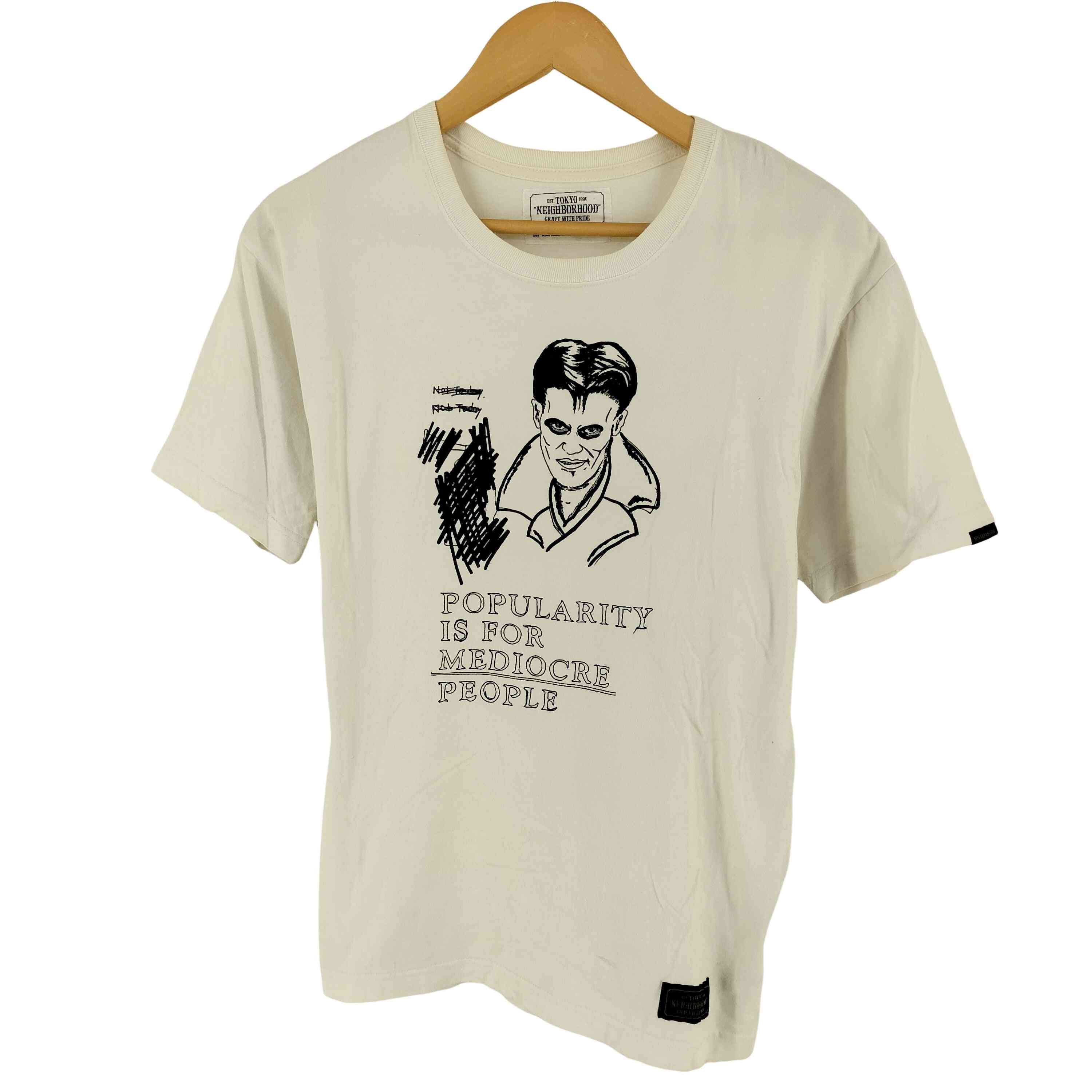 フロントプリントクルーネックS/S Tシャツ【1143833993435】