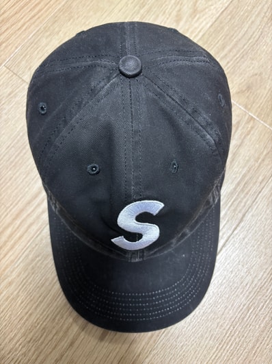 Supreme Pigment Coated 2-Tone S Logo 6-Panel "Black"