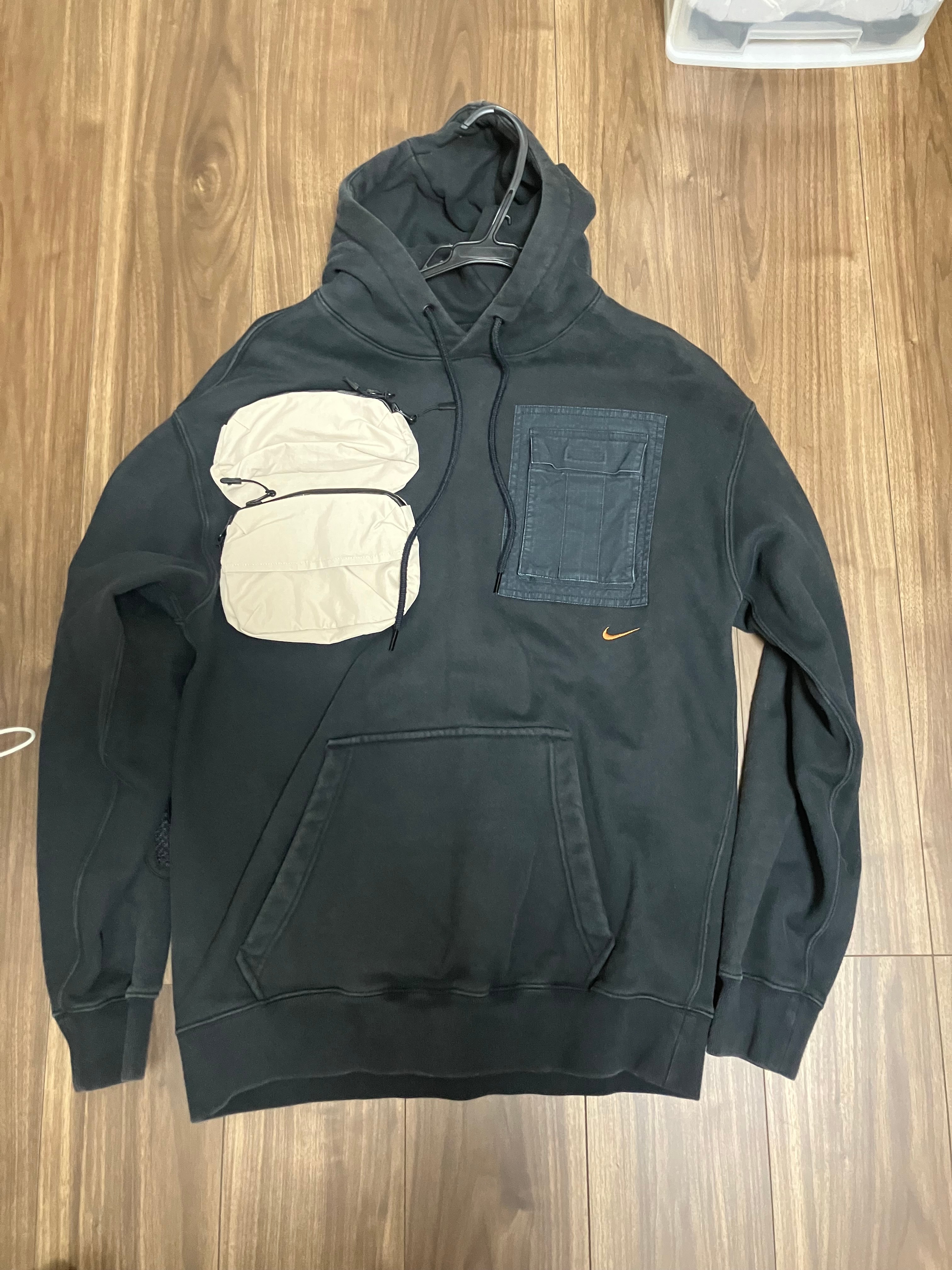 ナイキ × トラヴィス NRG AG ユーティリティー フーディー "ブラック"