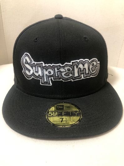Supreme Gonz Logo New Era® "Black"