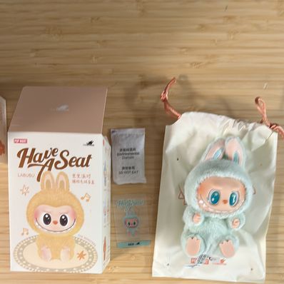 POP MART THE MONSTERS (LABUBU) Have a Seat Plush Series QUQU