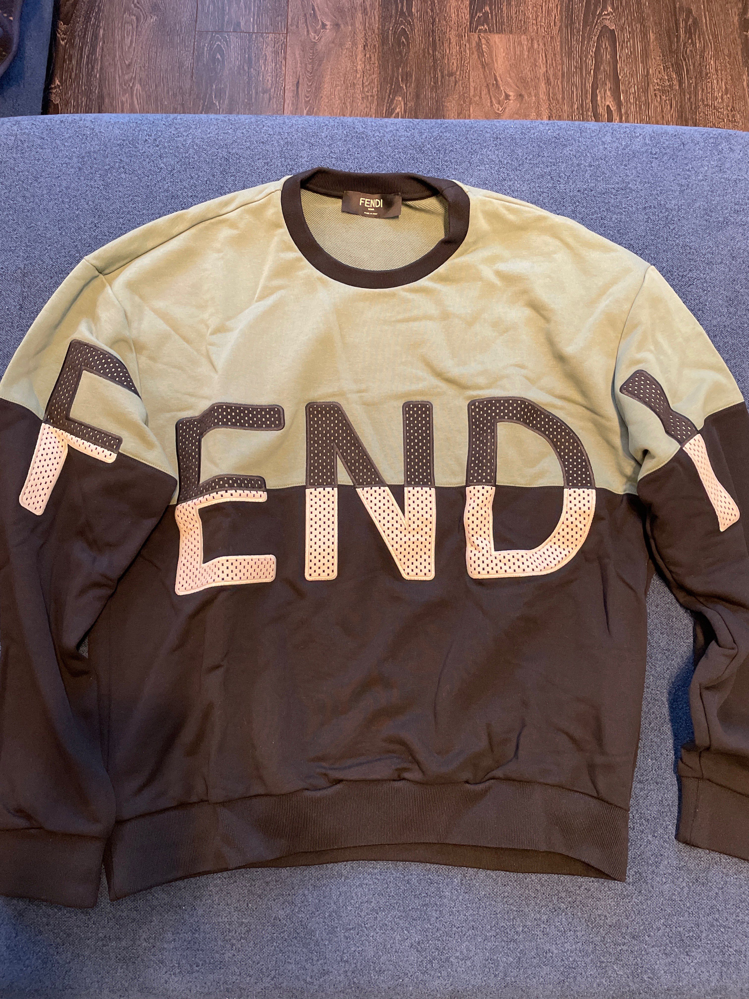 FENDIトレーナー
