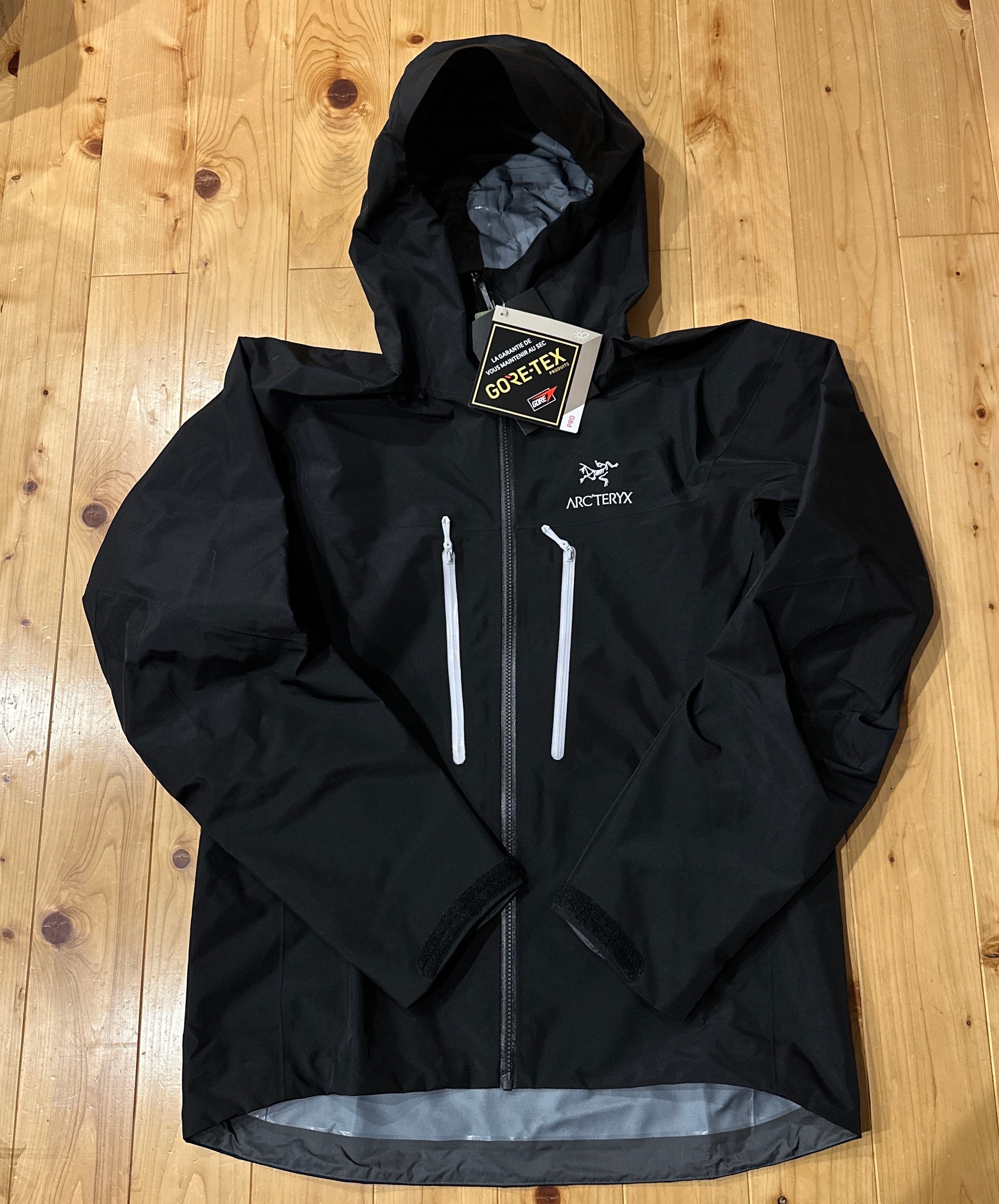 新品・未使用(ワケあり)】アークテリクス アルファ SV ジャケット