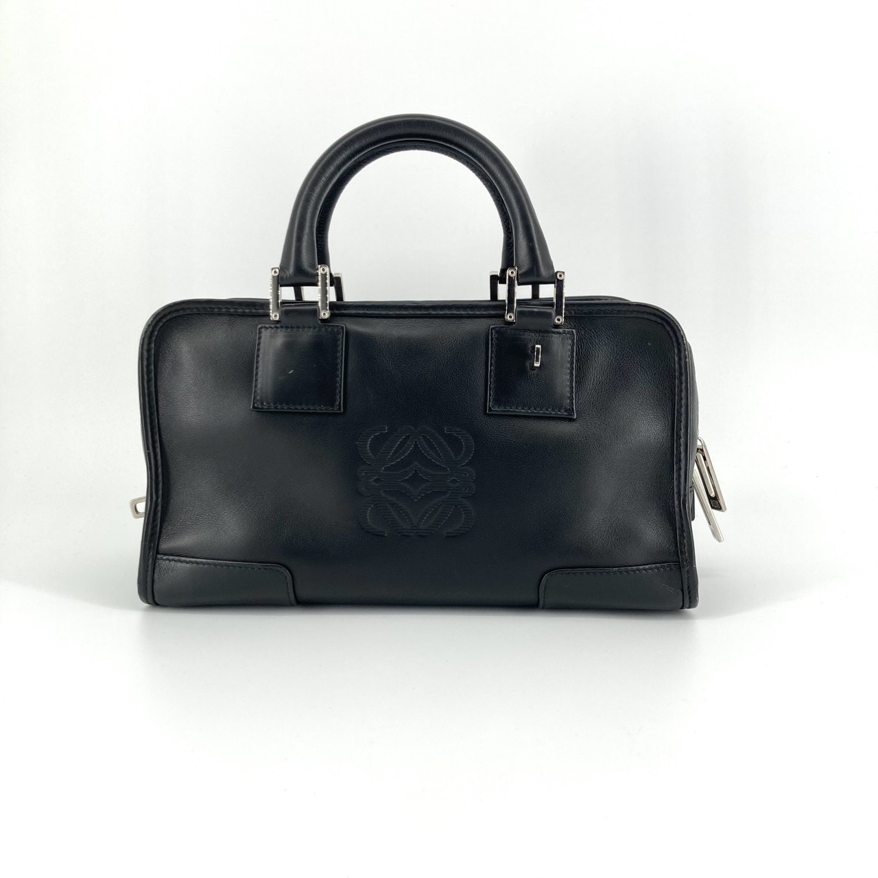 LOEWE(ロエベ) アマソナ28 ヴィンテージ レザー アナグラム 311.62.001 ミニボストンバッグ ブラック×シルバー