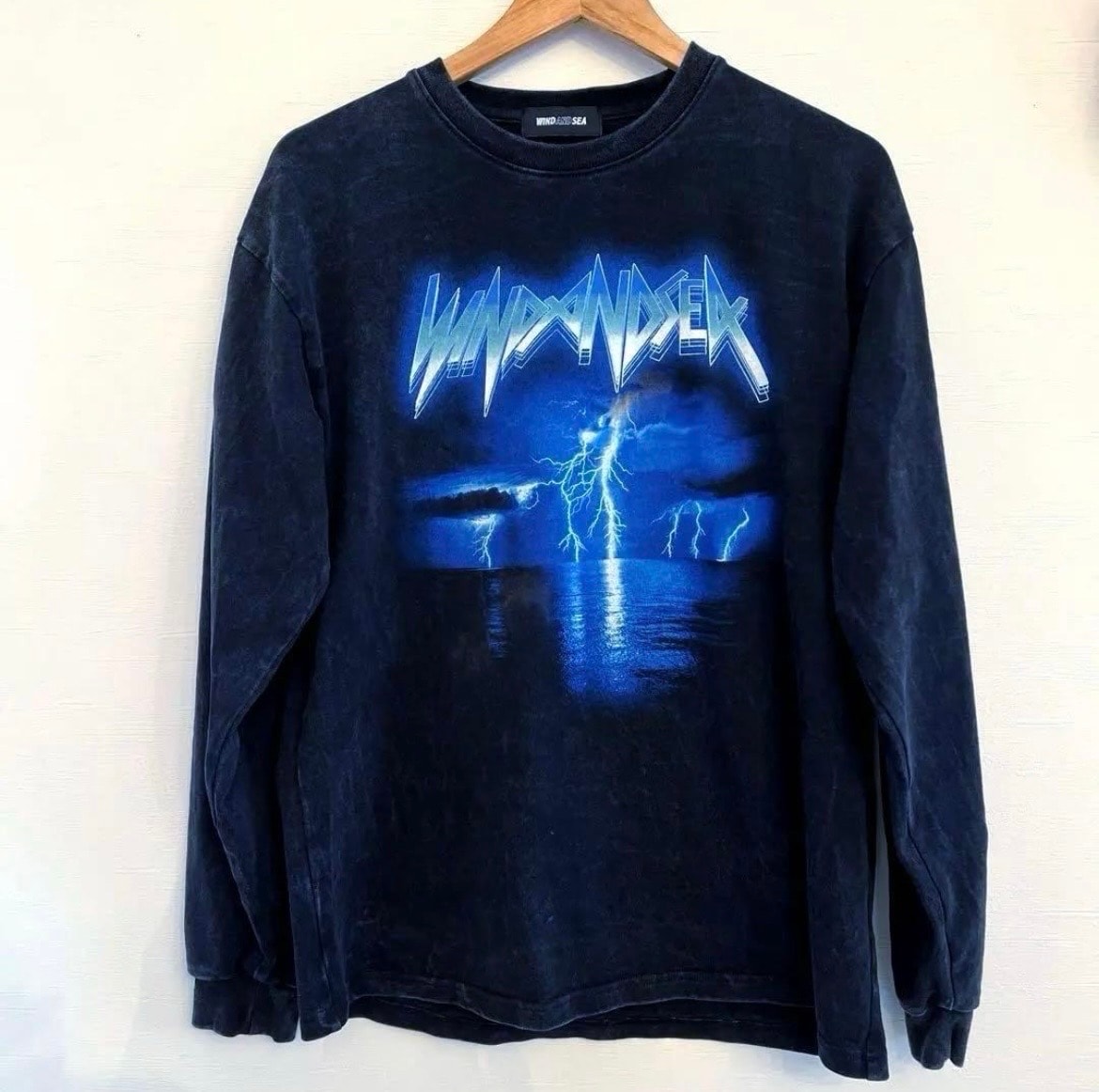 ウィンダンシー メタル L/S T シャツ "ブラック"