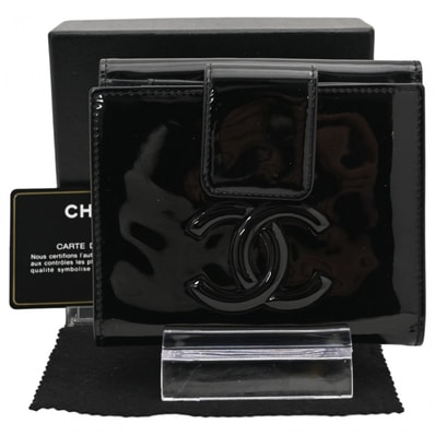 シャネル 二つ折り財布 レディース