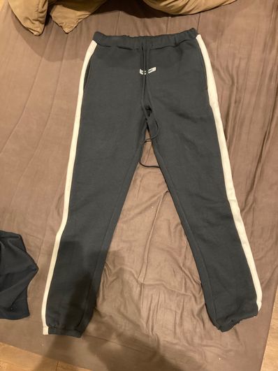 FEAR OF GOD ESSENTIALS Side Stripe Sweatpants (FW19) "Black"