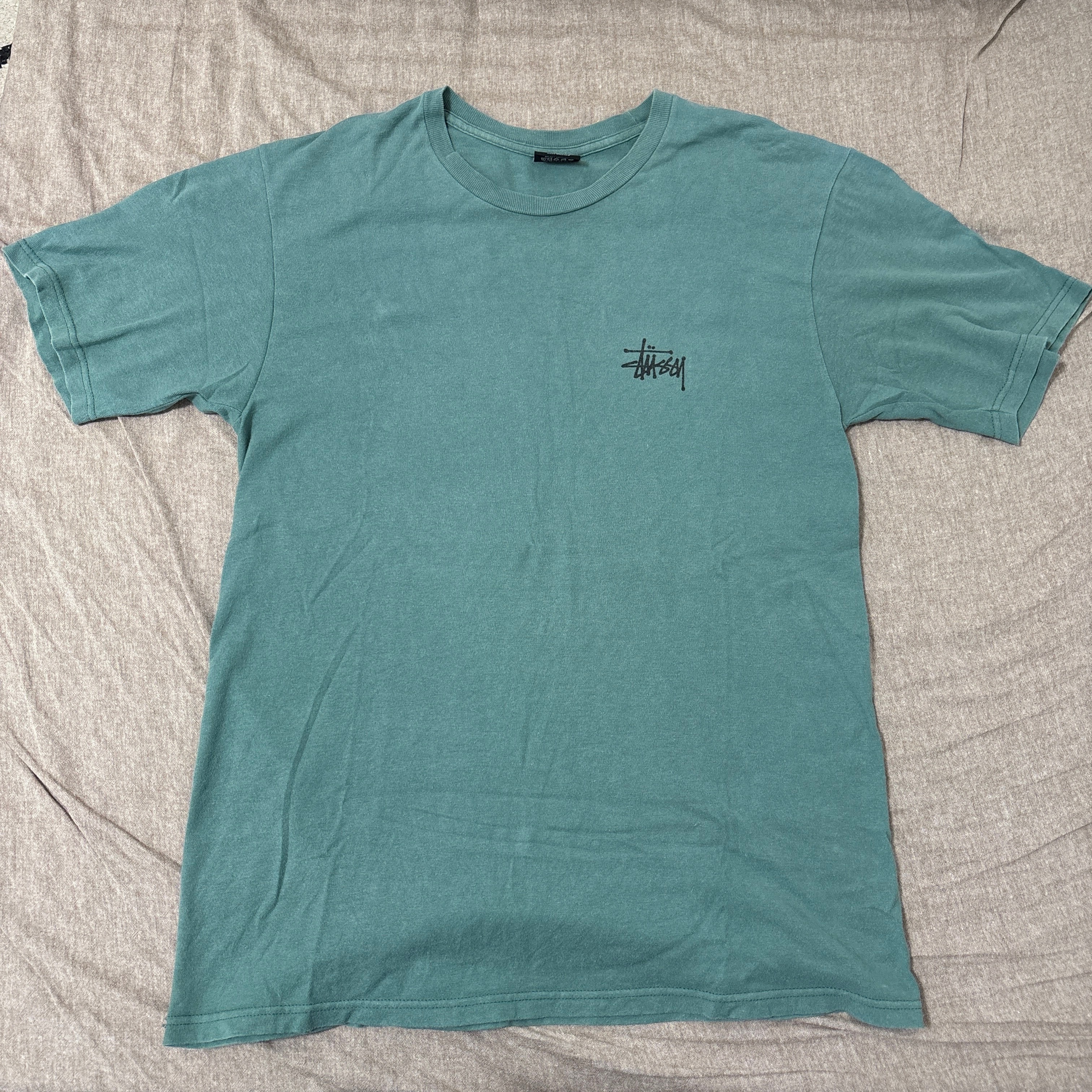 STUSSY ロゴTシャツ