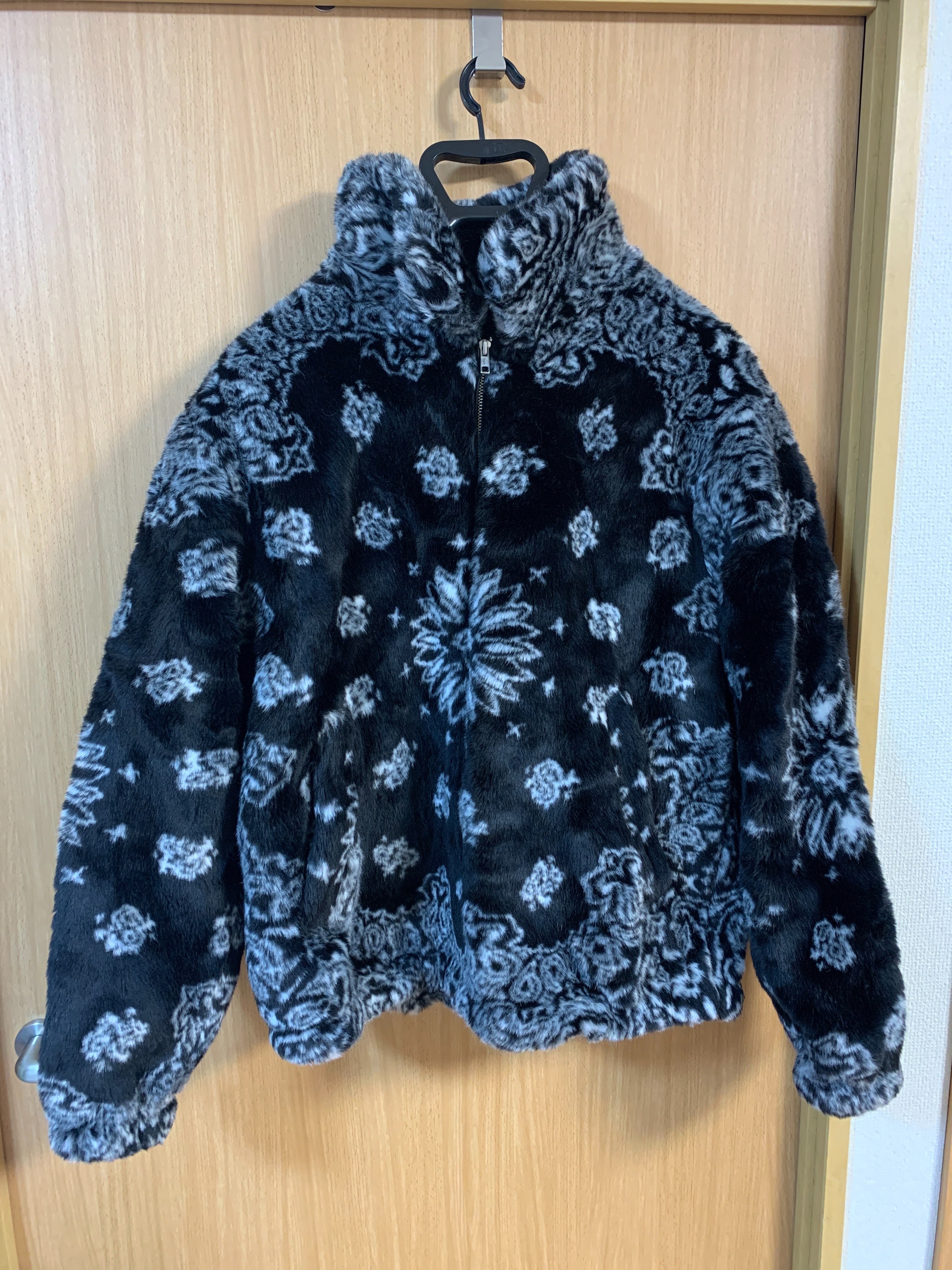 Supreme Bandana Faux Fur Bomber Jacket "Black"
