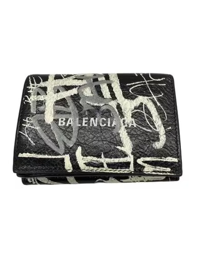 BALENCIAGA