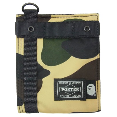 A BATHING APE アベイシングエイプ PORTER ポーター × PORTER ポーター 1ST CAMO WALLET カモ柄 迷彩 2つ折り財布 ウォレット カーキ系【中古】