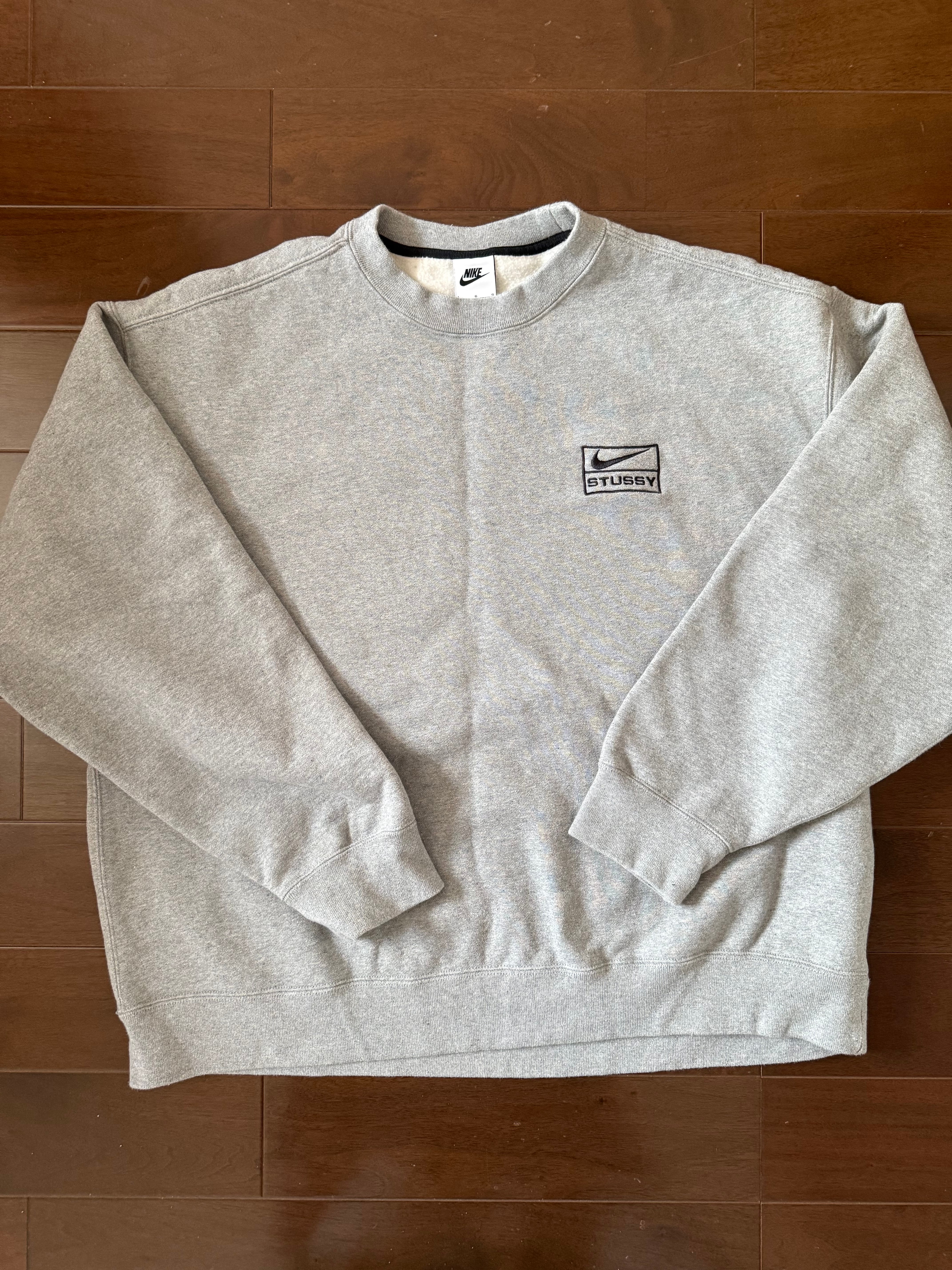 Stussy x Nike Fleece Crew (US Size) "Grey" DO9337-063