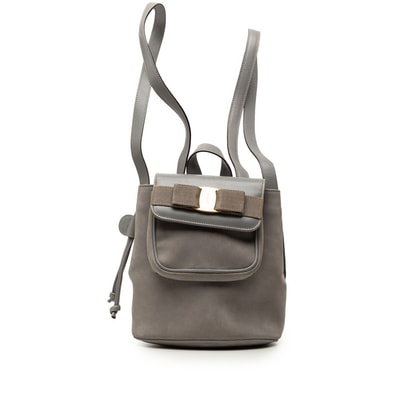 サルヴァトーレフェラガモ ヴァラリボン リュック バックパック グレー スウェード レザー レディース Salvatore Ferragamo 【中古】