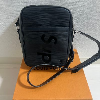 Louis Vuitton x Supreme Danube PM "Black"
