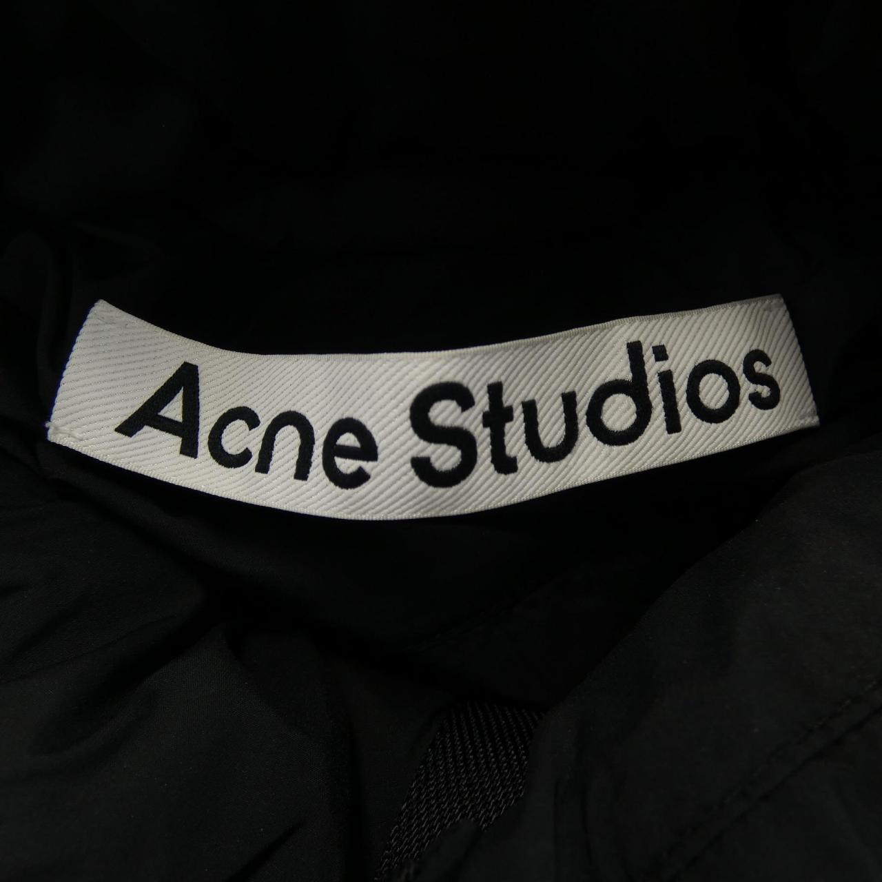 アクネストゥディオズ ACNE STUDIOS FNMN-OUTW000716 ダウンジャケット C (やや傷や汚れあり)】アクネストゥディオズ ACNE STUDIOS FNMN