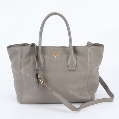 ■極美品 プラダ ショルダーバッグ レザー