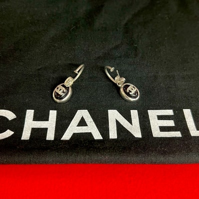 CHANEL シャネル ココマーク GP ピアス シルバー
75139