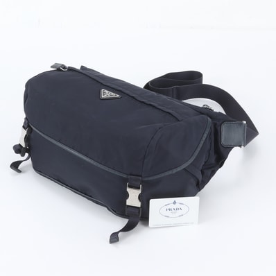 ■美品 プラダ テスート ナイロントライアングルロゴ VA0991