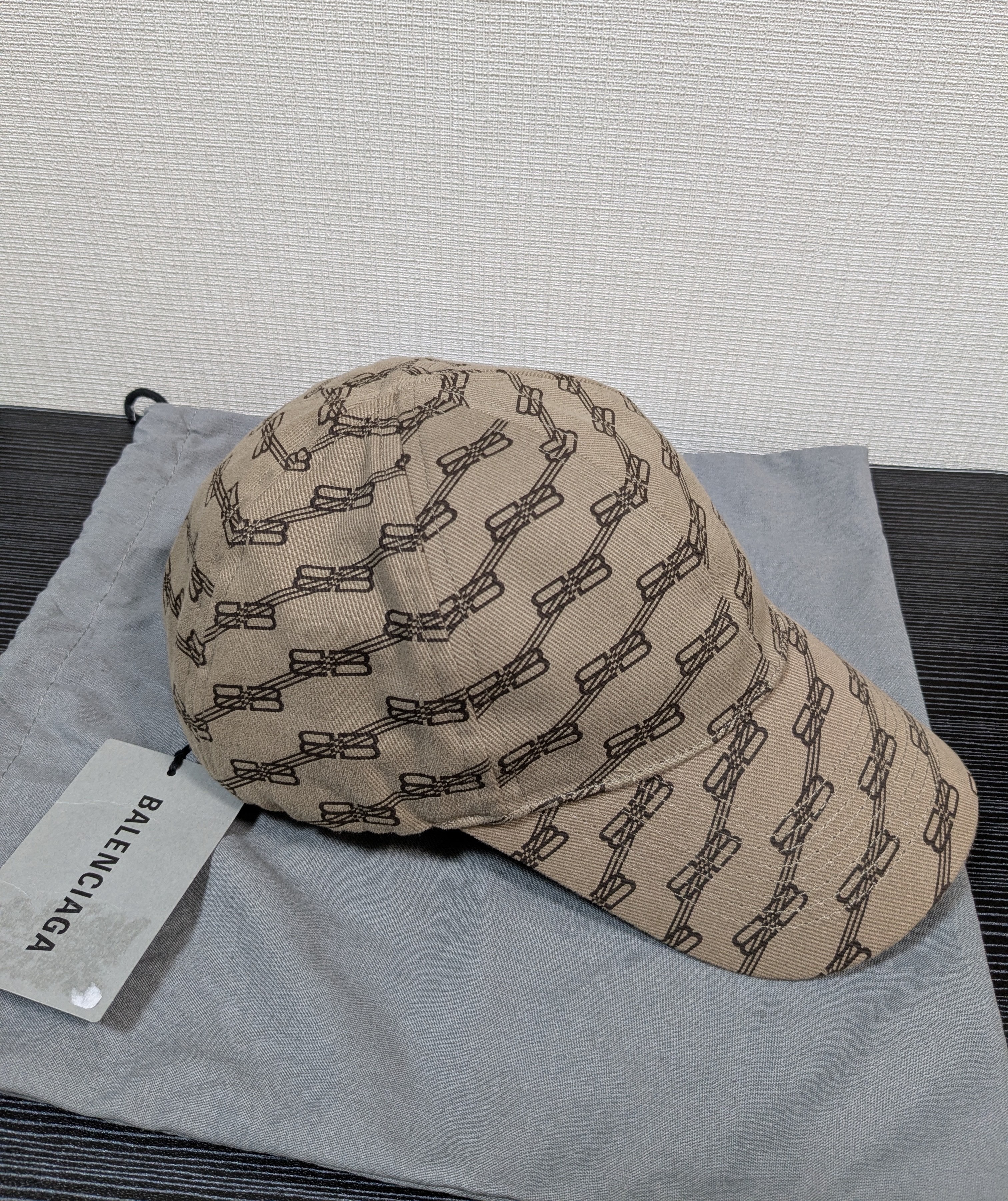 BALENCIAGA BB MONOGRAM CAP BEIGE 