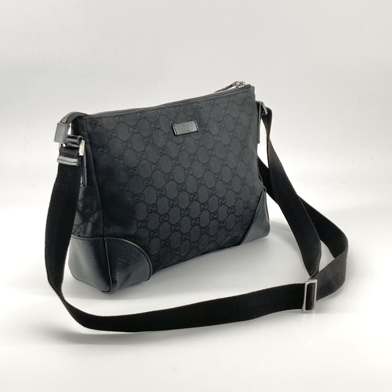 C (やや傷や汚れあり)】GUCCI（グッチ） GGキャンバス レザー 114273