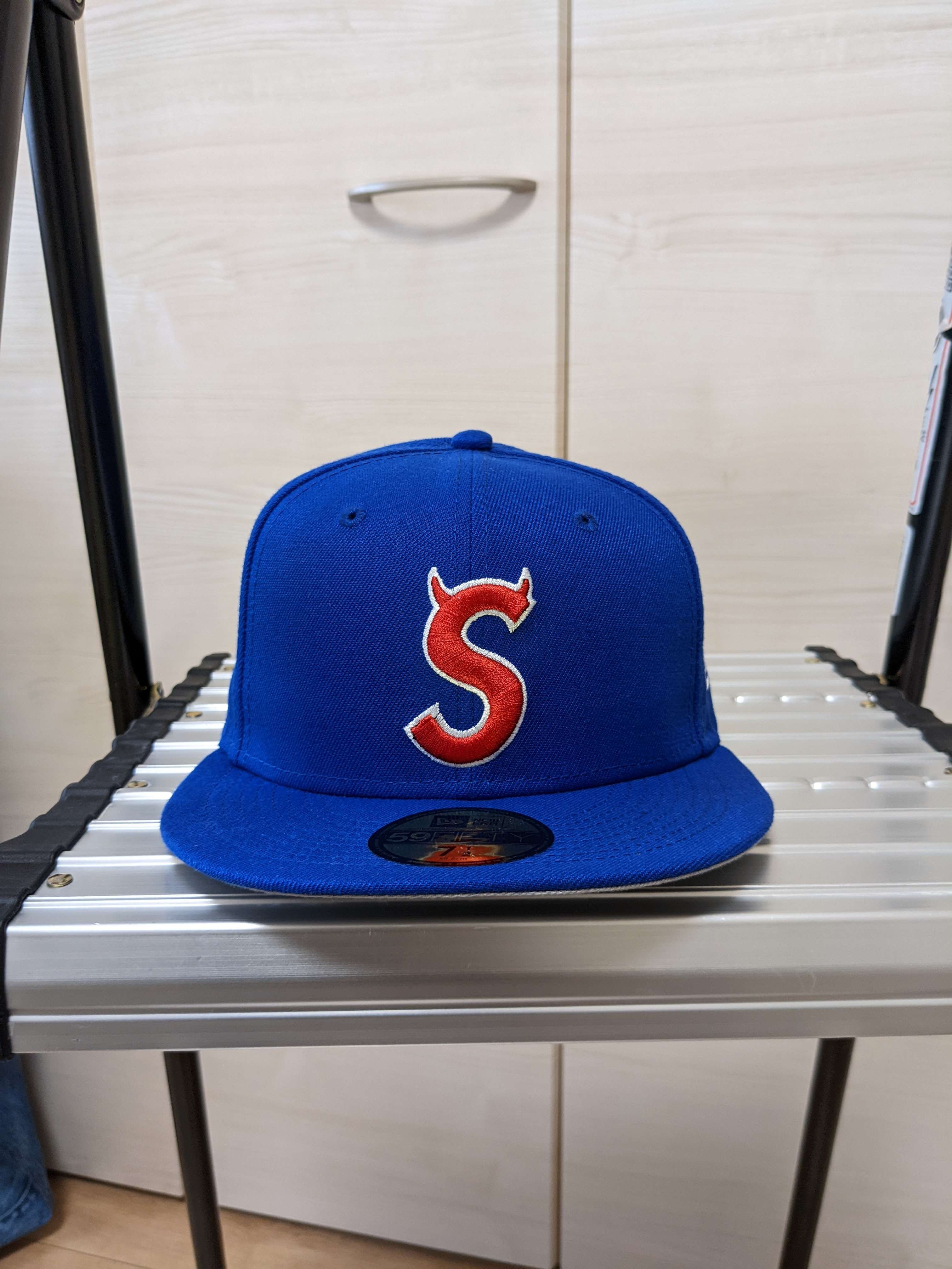 Supreme S Logo New Era "Royal" (22FW)