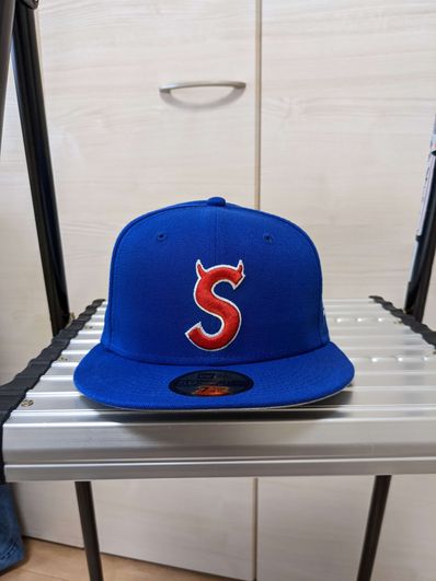 Supreme S Logo New Era "Royal" (22FW)