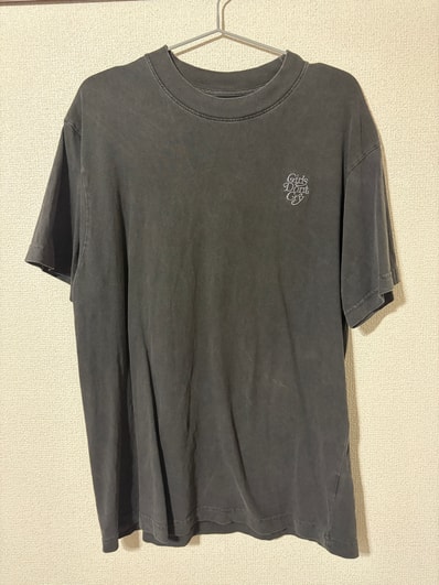 Girls Don't Cry OTSUMO PLAZA Exclusive Item GDC Logo Embroidery T-shirt "Charcoal" / VERDY