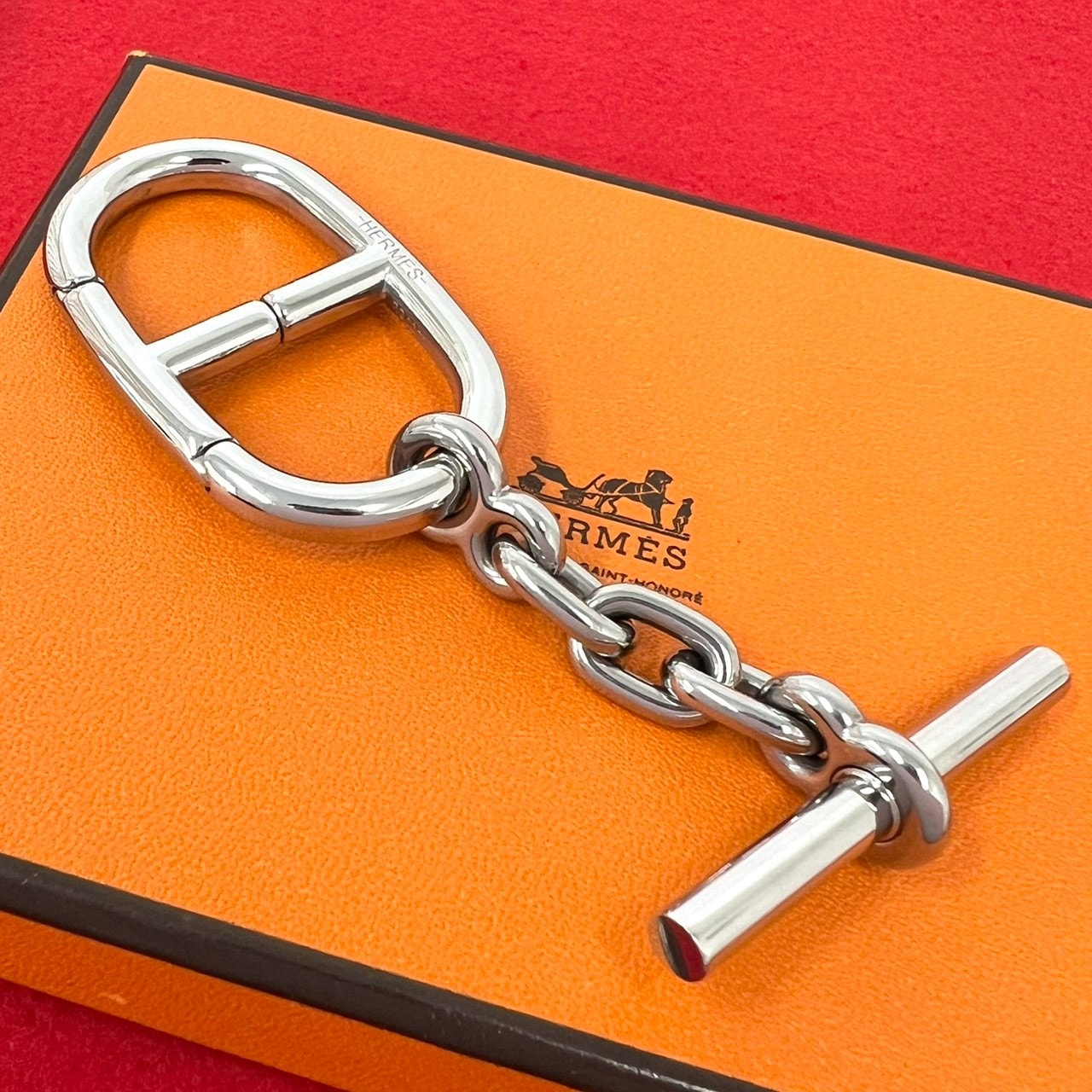 HERMES エルメス シェーヌダンクル キーリング ロゴ刻印 メタル キーホルダー シルバー
 46761