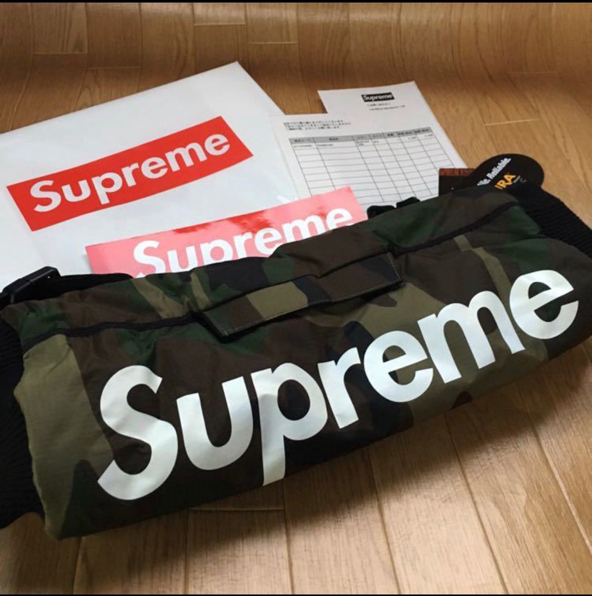 18AW Supreme Handwarmer Woodland Camo
