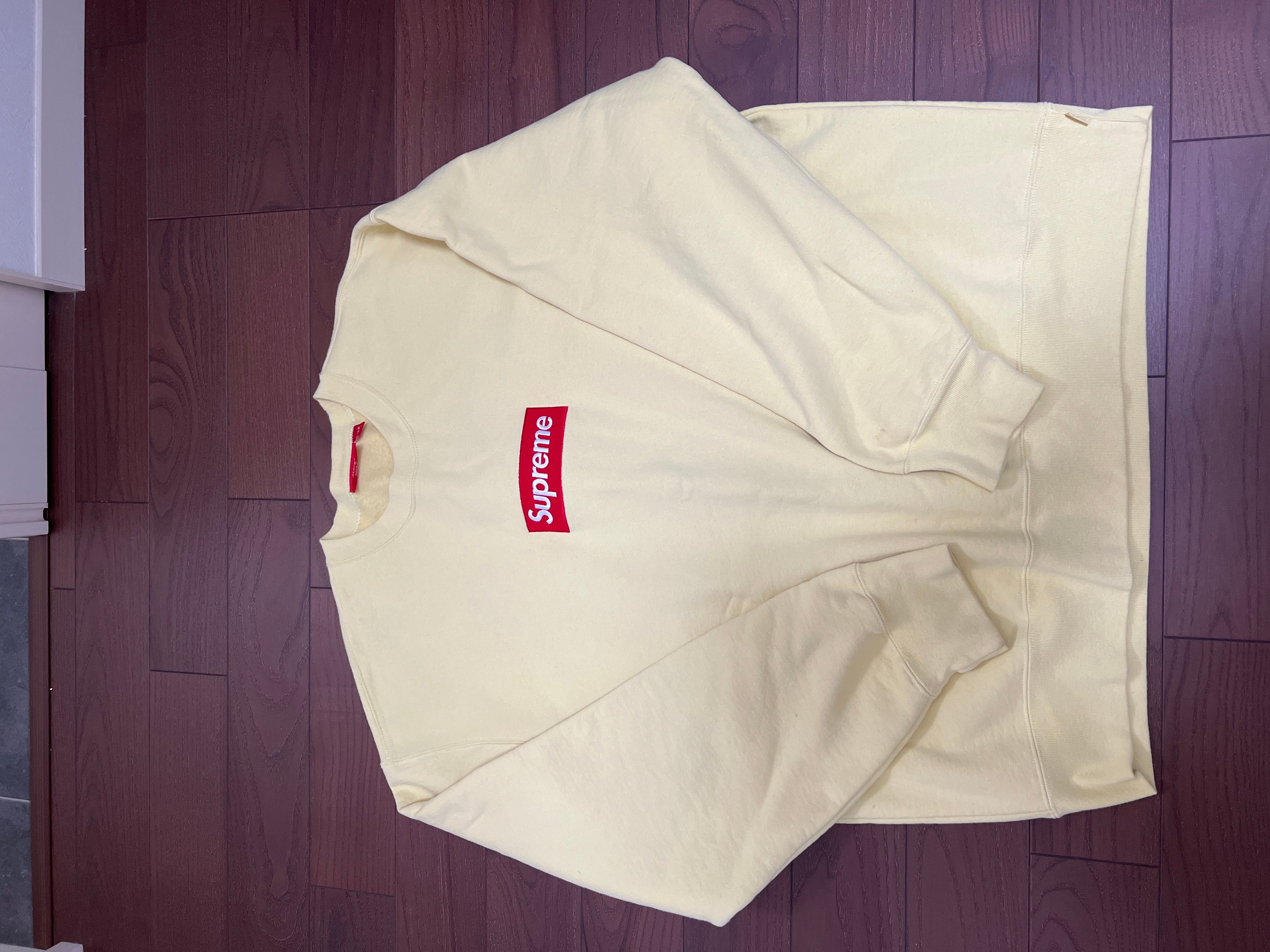 Supreme Box Logo Crewneck "Pale Yellow" (22FW)