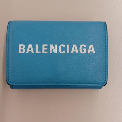 BALENCIAGA