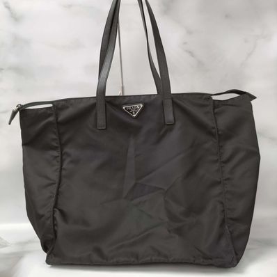 PRADA ナイロントート