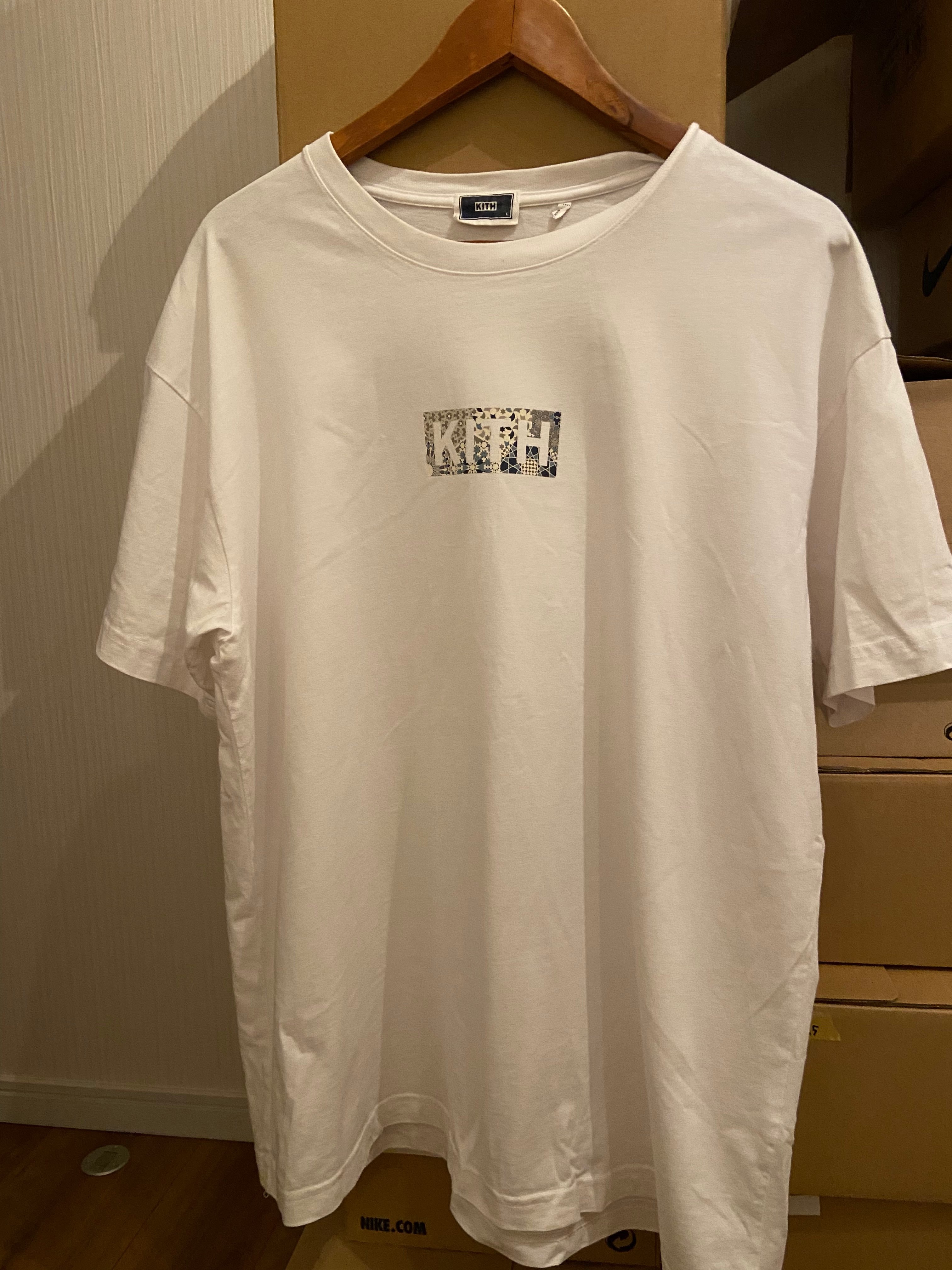 Kith Canvas Tile Box Logo Tee "White"